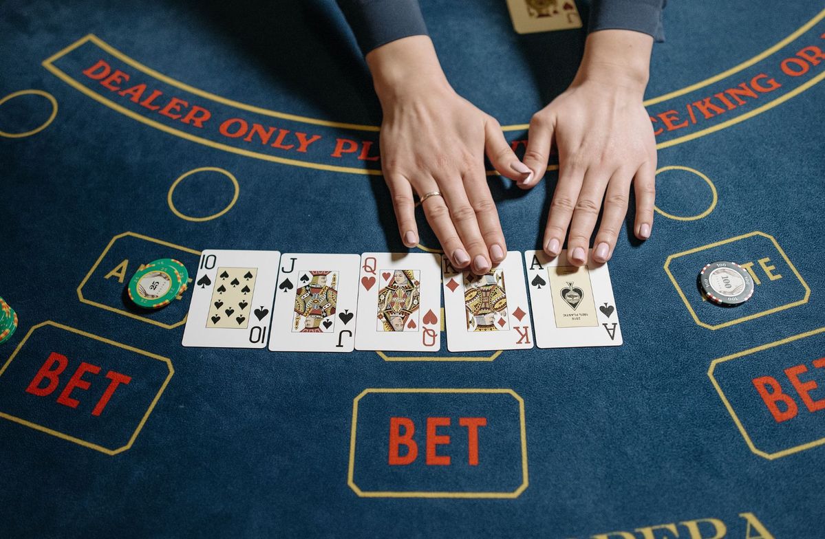 Romance Slots Live Casino